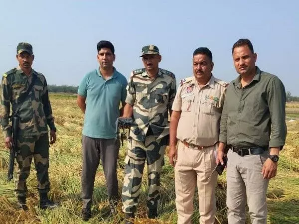 BSF ने अमृतसर और तरनतारन में चीनी ड्रोन बरामद किए