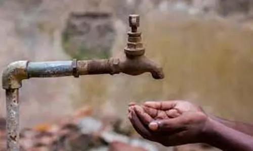 Andhra: गुरला में मल से दूषित पाया गया पानी Andhra: गुरला में मल से दूषित पाया गया पानी