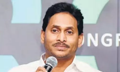 YSRC प्रमुख जगन मोहन रेड्डी ने YS शर्मिला के खिलाफ NCLT का दरवाजा खटखटाया