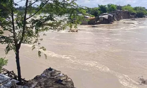 Cyclone Dana: हवा के कारण कई नावों और डिंगियों के पलटने से चार लोगों के मारे जाने की आशंका