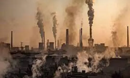 Muzaffarnagar: कोल्हुओं से फैल रहा है प्रदूषण, ग्रामीणों ने की शिकायत Muzaffarnagar: कोल्हुओं से फैल रहा है प्रदूषण, ग्रामीणों ने की शिकायत