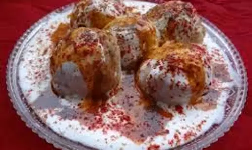 दिवाली पर मूंग दाल से बनाएं दही वड़ा दिवाली पर मूंग दाल से बनाएं दही वड़ा