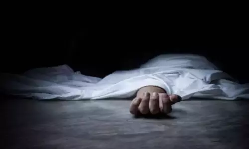 Badaun: ट्रॉली में घुसा ऑटो, एक मौत दूसरे की हालत गंभीर Badaun: ट्रॉली में घुसा ऑटो, एक मौत दूसरे की हालत गंभीर