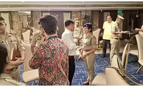 Meerut: भाजपाइयों की गुटबंदी में खुली होटल हारमनी के कसीनो की पोल Meerut: भाजपाइयों की गुटबंदी में खुली होटल हारमनी के कसीनो की पोल