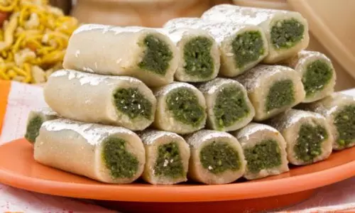 Kaju Pista रोल रेसिपी