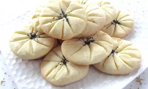 Naan Berenji  रेसिपी