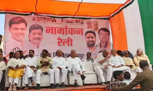 दीपक बैज और भूपेश बघेल के बीच तकरार, आकाश शर्मा की रैली में दिखे नजर अंदाज करते