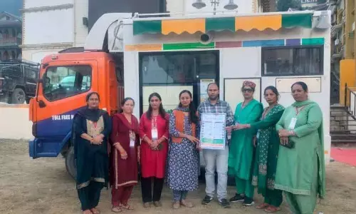 त्यौहारी सीजन के मद्देनजर Kullu में मोबाइल लैब ने 138 खाद्य नमूनों की जांच की त्यौहारी सीजन के मद्देनजर Kullu में मोबाइल लैब ने 138 खाद्य नमूनों की जांच की