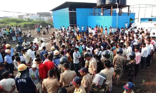 Mumbai: पानी की टंकी गिरने से 5 मजदूरों की मौत हुई