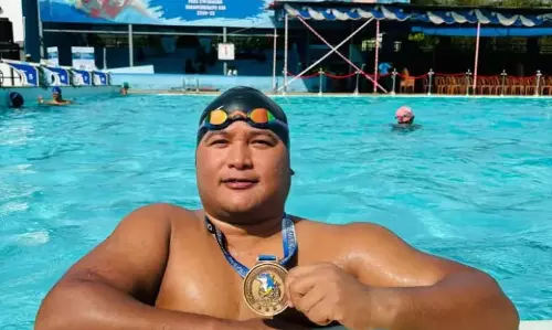 Manipur के राजकुमार हीरोजीत ने पैरा-तैराकी चैंपियनशिप में दो स्वर्ण और एक रजत पदक जीता