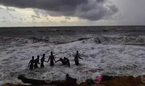 Kerala में बारिश आज 2 जिलों में ऑरेंज अलर्ट, विझिनजाम में जलस्त्रोत देखा गया