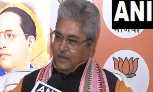 BJP के दुष्यंत गौतम ने प्रियंका गांधी की सीट पसंद को लेकर कांग्रेस पर निशाना साधा