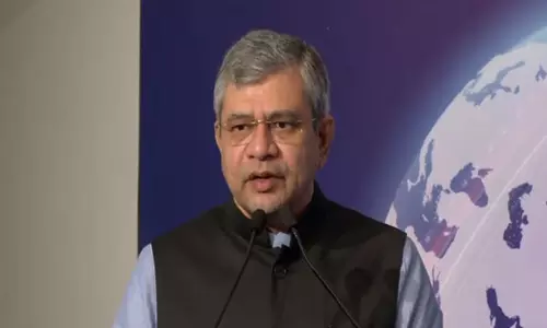 New Delhi: केंद्रीय मंत्रिमंडल ने 1,000 करोड़ रुपये के वेंचर कैपिटल फंड की स्थापना को मंजूरी दी New Delhi: केंद्रीय मंत्रिमंडल ने 1,000 करोड़ रुपये के वेंचर कैपिटल फंड की स्थापना को मंजूरी दी