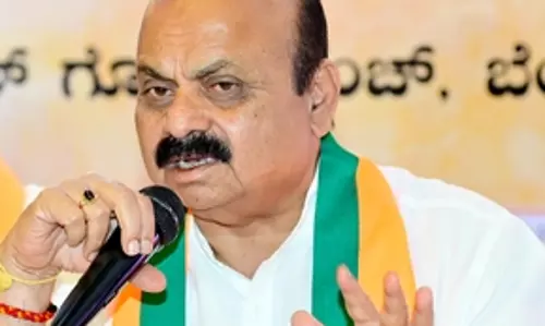 Bommai के बेटे ने कर्नाटक विधानसभा उपचुनाव के लिए नामांकन दाखिल किया Bommai के बेटे ने कर्नाटक विधानसभा उपचुनाव के लिए नामांकन दाखिल किया