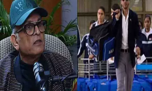 चक दे! इंडिया ने हिंदू कोच की पहचान बदल दी... Annu Kapoor की टिप्पणी ने विवाद खड़ा कर दिया चक दे! इंडिया ने हिंदू कोच की पहचान बदल दी... Annu Kapoor की टिप्पणी ने विवाद खड़ा कर दिया