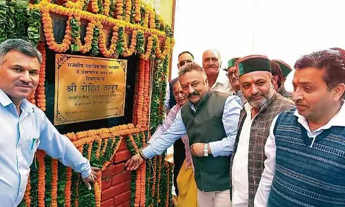 Karsog में 3.06 करोड़ रुपये की लागत से बनने वाले प्रशासनिक भवन की आधारशिला रखी Karsog में 3.06 करोड़ रुपये की लागत से बनने वाले प्रशासनिक भवन की आधारशिला रखी