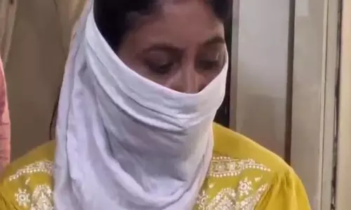 सतकार कौर को ड्रग्स मामले में गिरफ्तार, BJP ने 6 साल के लिए पार्टी से कर दिया निष्कासित सतकार कौर को ड्रग्स मामले में गिरफ्तार, BJP ने 6 साल के लिए पार्टी से कर दिया निष्कासित