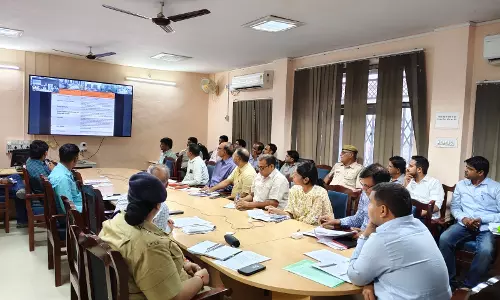 Churu: जिला कलेक्टर ने जिला पर्यावरण समिति एवं एनजीटी निर्देशों की पालना के संबंध में आयोजित बैठक Churu: जिला कलेक्टर ने जिला पर्यावरण समिति एवं एनजीटी निर्देशों की पालना के संबंध में आयोजित बैठक