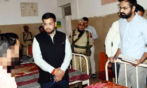 DC Rajouri ने नशा मुक्ति केंद्र का निरीक्षण किया DC Rajouri ने नशा मुक्ति केंद्र का निरीक्षण किया