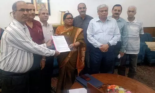 विस्थापित कश्मीरी हिंदुओं का प्रतिनिधिमंडल NHRC अध्यक्ष से मिला