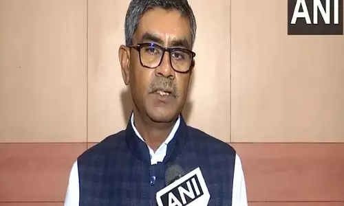 Cyclone: पूर्वी तटीय रेलवे ने जन सुरक्षा सुनिश्चित करने के लिए लगभग 203 ट्रेनों का मार्ग परिवर्तित किया Cyclone: पूर्वी तटीय रेलवे ने जन सुरक्षा सुनिश्चित करने के लिए लगभग 203 ट्रेनों का मार्ग परिवर्तित किया