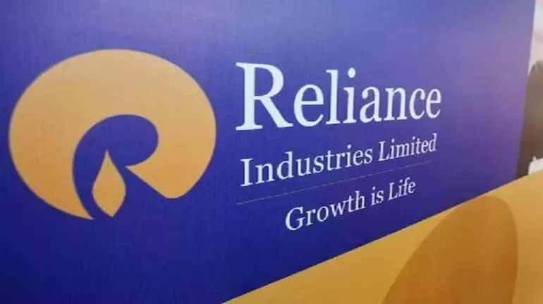 Reliance Industries हर शेयर पर एक शेयर मुफ्त दे रही