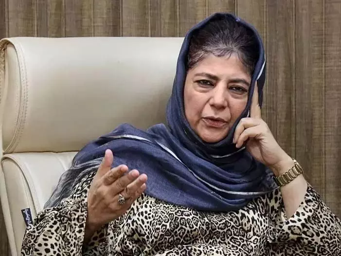 Mehbooba ने रणनीति बनाने के लिए पीडीपी की बैठक की अध्यक्षता की