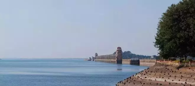 Andhra Pradesh: मंत्रालयम में तुंगभद्रा का उफान Andhra Pradesh: मंत्रालयम में तुंगभद्रा का उफान