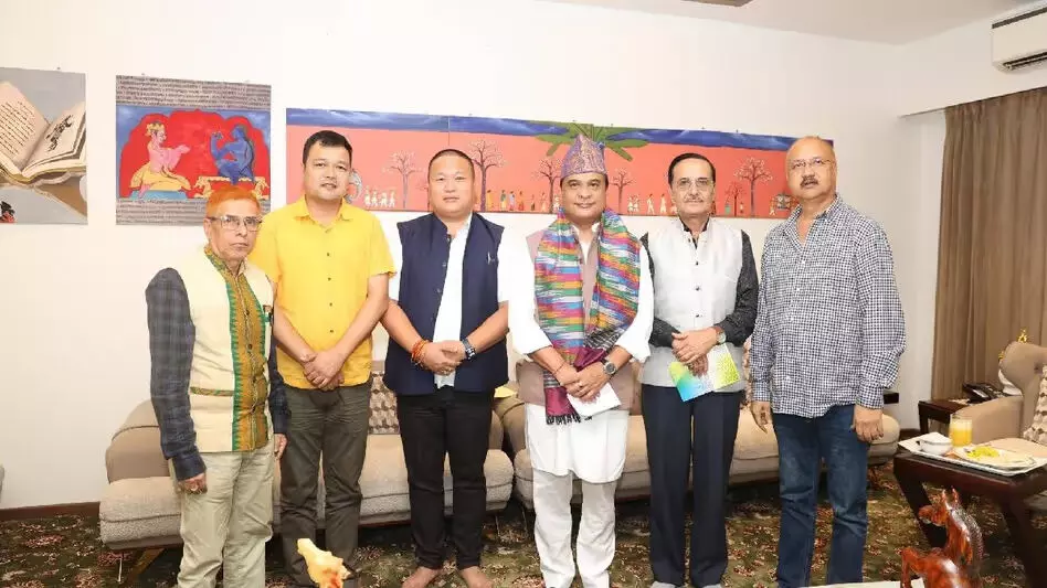 Assam नेपाली साहित्य सभा प्रतिनिधिमंडल ने सीएम हिमंत बिस्वा सरमा से मुलाकात