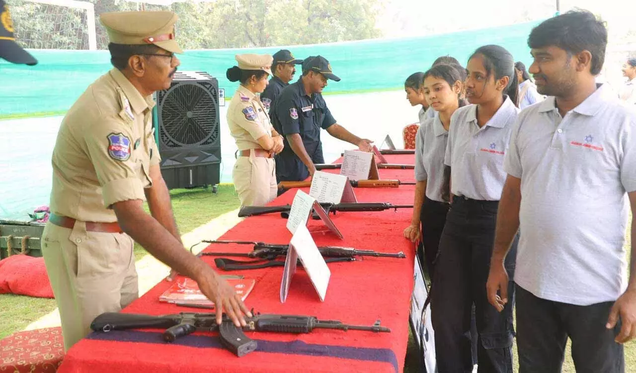 Hyderabad: साइबराबाद पुलिस ने छात्रों के लिए ओपन हाउस का आयोजन किया