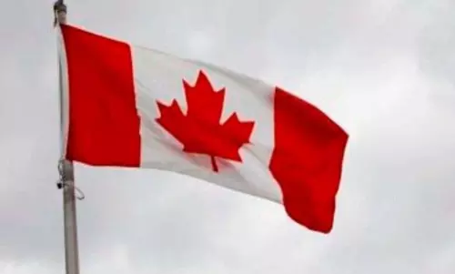 Canada में जनसंख्या में गिरावट के कारण आप्रवासन में कमी आई Canada में जनसंख्या में गिरावट के कारण आप्रवासन में कमी आई