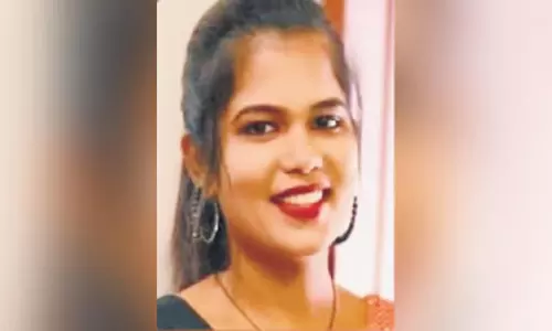 Kerala: केरल में धोखाधड़ी के आरोप में पूर्व डीवाईएफआई नेता गिरफ्तार Kerala: केरल में धोखाधड़ी के आरोप में पूर्व डीवाईएफआई नेता गिरफ्तार