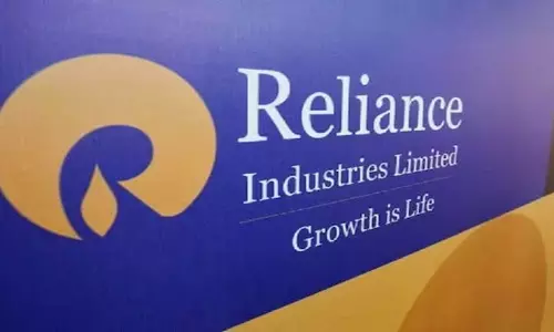 Reliance Industries हर शेयर पर एक शेयर मुफ्त दे रही