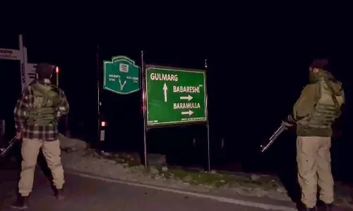 Gulmarg Terror Attack: सेना ने नियंत्रण रेखा पर तलाशी अभियान शुरू किया