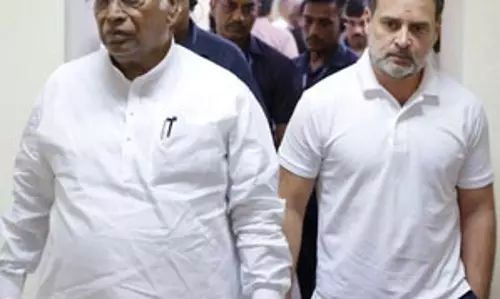 चक्रवात दाना को खड़गे और राहुल गांधी ने बताया गंभीर प्राकृतिक आपदा, केंद्र से लगाई मदद की गुहार