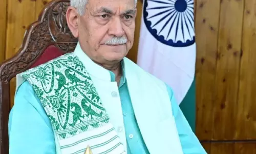 आतंकवाद से निपटने के लिए एकीकृत सुरक्षा दृष्टिकोण की आवश्यकता: LG Sinha