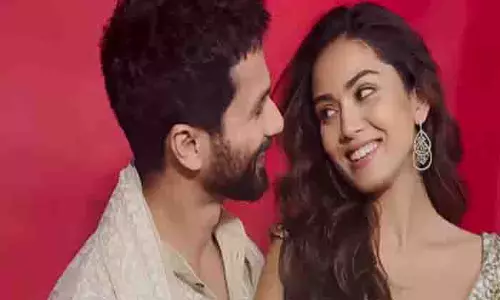 Shahid Kapoor-Mira Rajput ने मनीष मल्होत्रा की दिवाली पार्टी से मजेदार BTS वीडियो शेयर किया Shahid Kapoor-Mira Rajput ने मनीष मल्होत्रा की दिवाली पार्टी से मजेदार BTS वीडियो शेयर किया