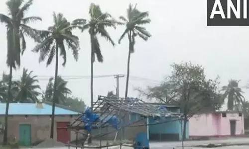 Cyclone Dana: प्रभावित राज्यों में ट्रेनें सामान्य रूप से चलेंगी