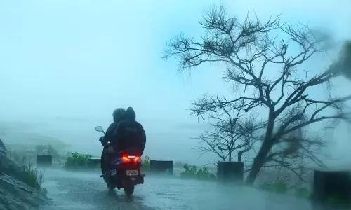 Kerala Rains: इको-टूरिज्म केंद्रों में प्रवेश प्रतिबंधित Kerala Rains: इको-टूरिज्म केंद्रों में प्रवेश प्रतिबंधित