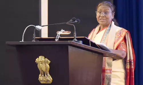 भावुकता से मुक्त होकर कार्य करें : राष्ट्रपति मुर्मू भावुकता से मुक्त होकर कार्य करें : राष्ट्रपति मुर्मू