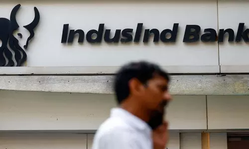 Indusind Bank में शुरुआती तेजी के बाद बाजार में गिरावट Indusind Bank में शुरुआती तेजी के बाद बाजार में गिरावट