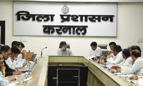 Haryana : पराली जलाने पर सख्त नियंत्रण सुनिश्चित करें Haryana : पराली जलाने पर सख्त नियंत्रण सुनिश्चित करें