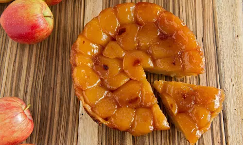 Cinnamon and Apricot टार्टे टाटिन रेसिपी