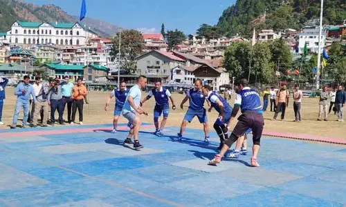 Chamba में डीसी कार्यालयों के कर्मचारियों के लिए खेल कार्यक्रम शुरू Chamba में डीसी कार्यालयों के कर्मचारियों के लिए खेल कार्यक्रम शुरू