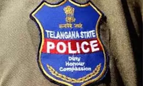 TSSP पुलिस की पत्नियों ने पतियों के लिए समान काम की मांग को लेकर आंदोलन किया