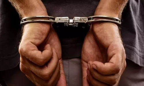 एंटी नारकोटिक्स टास्क फोर्स और पंजाब पुलिस ने Gurdaspur में शीर्ष तस्कर अवतार सिंह को किया गिरफ्तार एंटी नारकोटिक्स टास्क फोर्स और पंजाब पुलिस ने Gurdaspur में शीर्ष तस्कर अवतार सिंह को किया गिरफ्तार