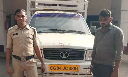 मास्टर चाबी से पिकअप चुराया, शातिर गिरफ्तार मास्टर चाबी से पिकअप चुराया, शातिर गिरफ्तार