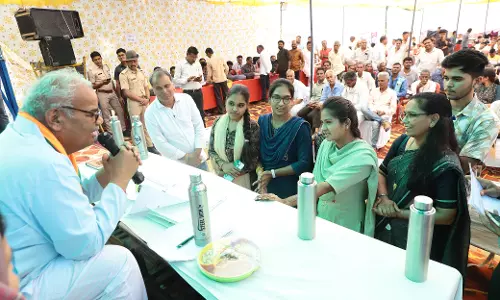 Kota: प्रवेश से वंचित 9 छात्रों का करवाया एडमिशन Kota: प्रवेश से वंचित 9 छात्रों का करवाया एडमिशन