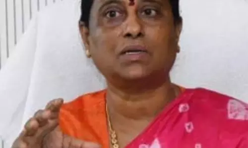 अदालत ने Telangana के मंत्री से कहा- वे आगे कोई अपमानजनक बयान न दें अदालत ने Telangana के मंत्री से कहा- वे आगे कोई अपमानजनक बयान न दें