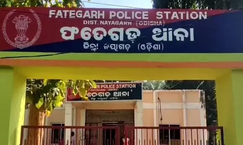 Fatehgarh Ram Mandir में दर्शन के दौरान प्रेमी के सामने युवती से सामूहिक बलात्कार